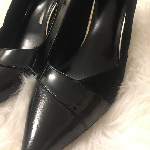 Pointed Toe Heels - Picture 1 of 3